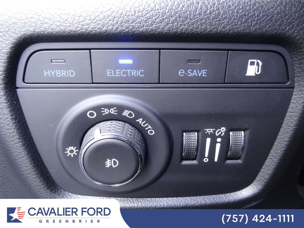 Used 2024 Jeep Grand Cherokee Trailhawk w/ Advanced Protech Group II AWD/4WD image 23