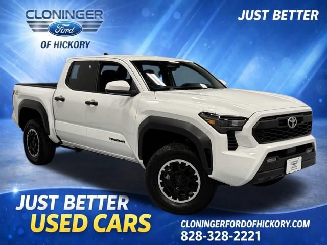 Used 2024 Toyota Tacoma TRD Off-Road AWD/4WD image 1