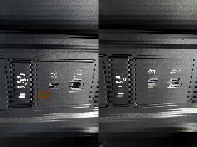 Used 2024 Nissan Frontier SV w/ Technology Package image 30