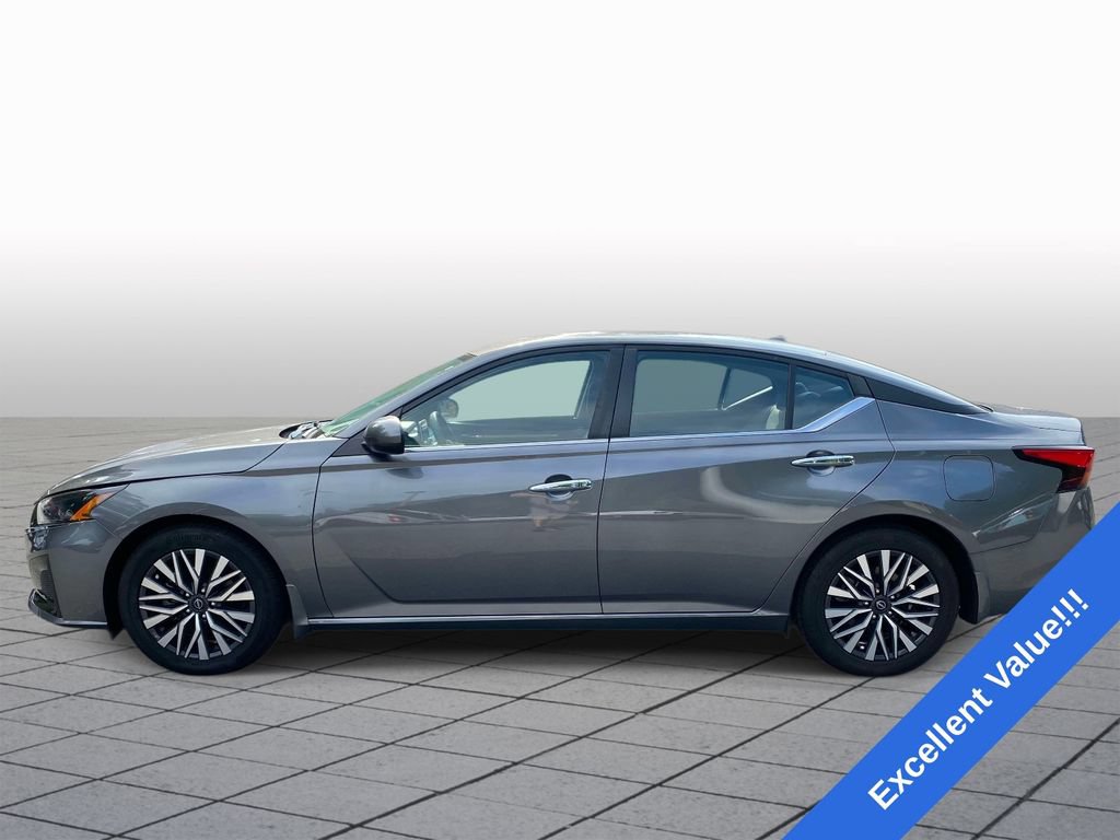 Used 2023 Nissan Altima 2.5 SV FWD image 4