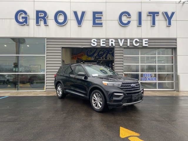 Certified 2020 Ford Explorer XLT w/ Equipment Group 202A image 3