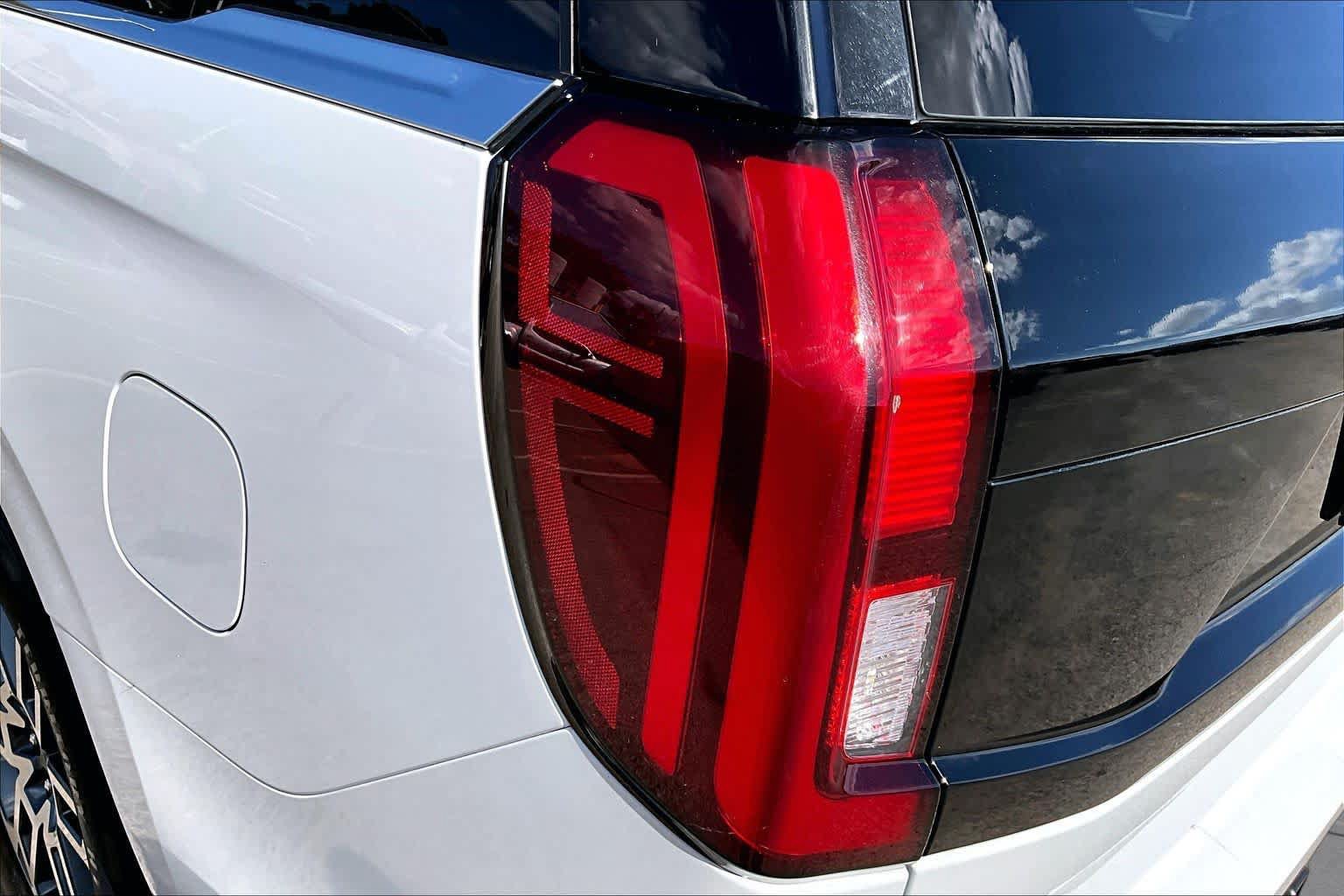 Certified 2025 Ford Expedition Active RWD image 27