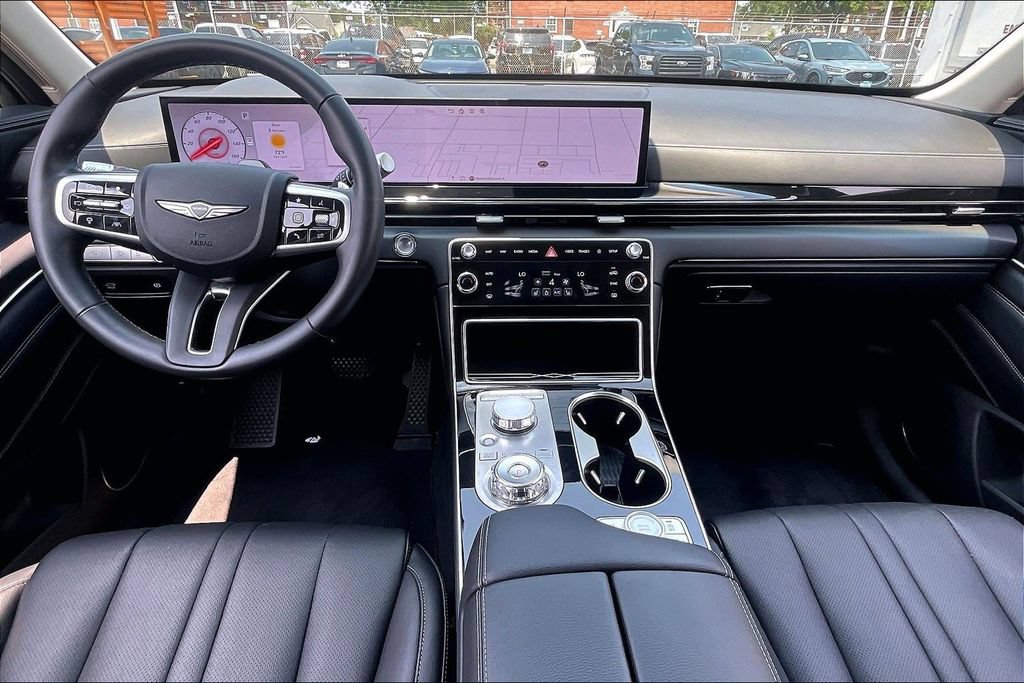Used 2025 Genesis GV80 2.5T Standard AWD/4WD image 14