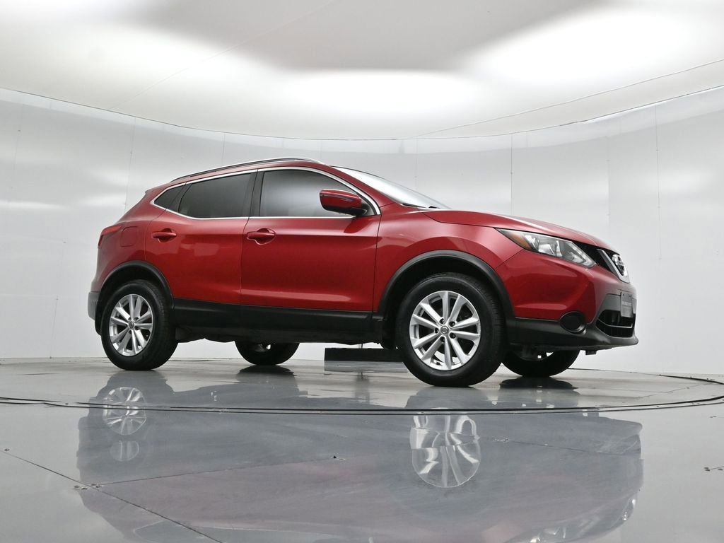 Used 2018 Nissan Rogue Sport SV video 2