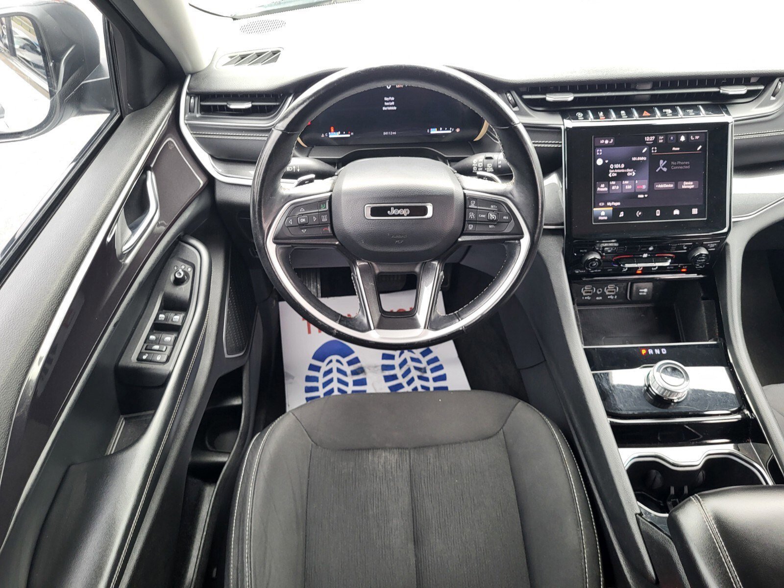 Used 2022 Jeep Grand Cherokee L Laredo w/ Luxury Tech Group I image 14