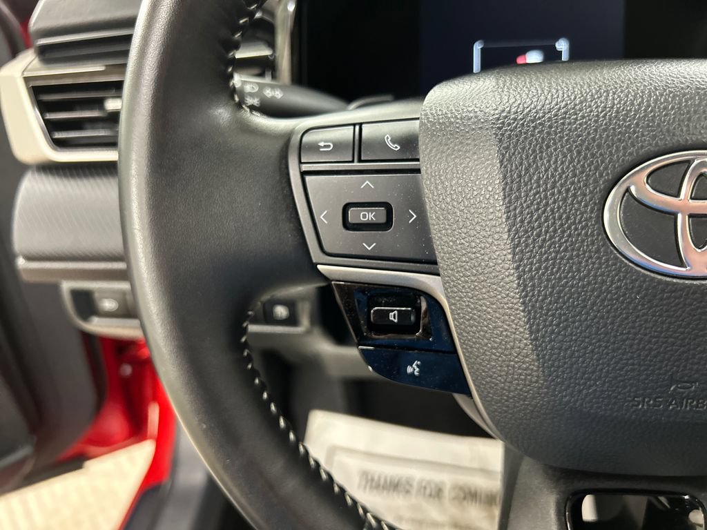 Used 2025 Toyota Camry SE FWD image 21