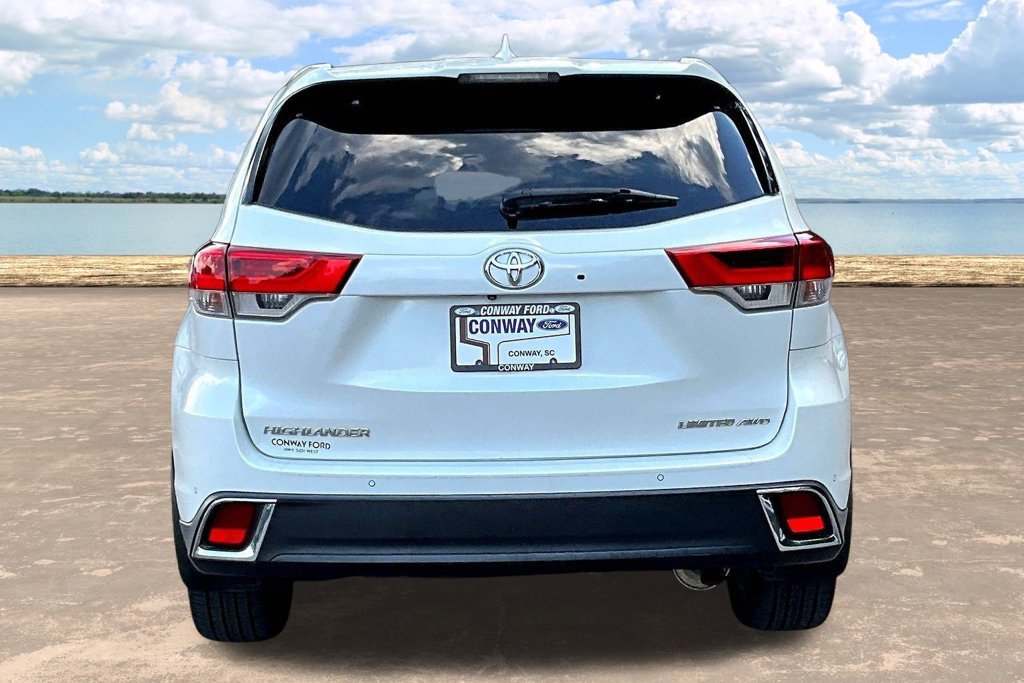 Used 2019 Toyota Highlander Limited Platinum AWD/4WD image 7