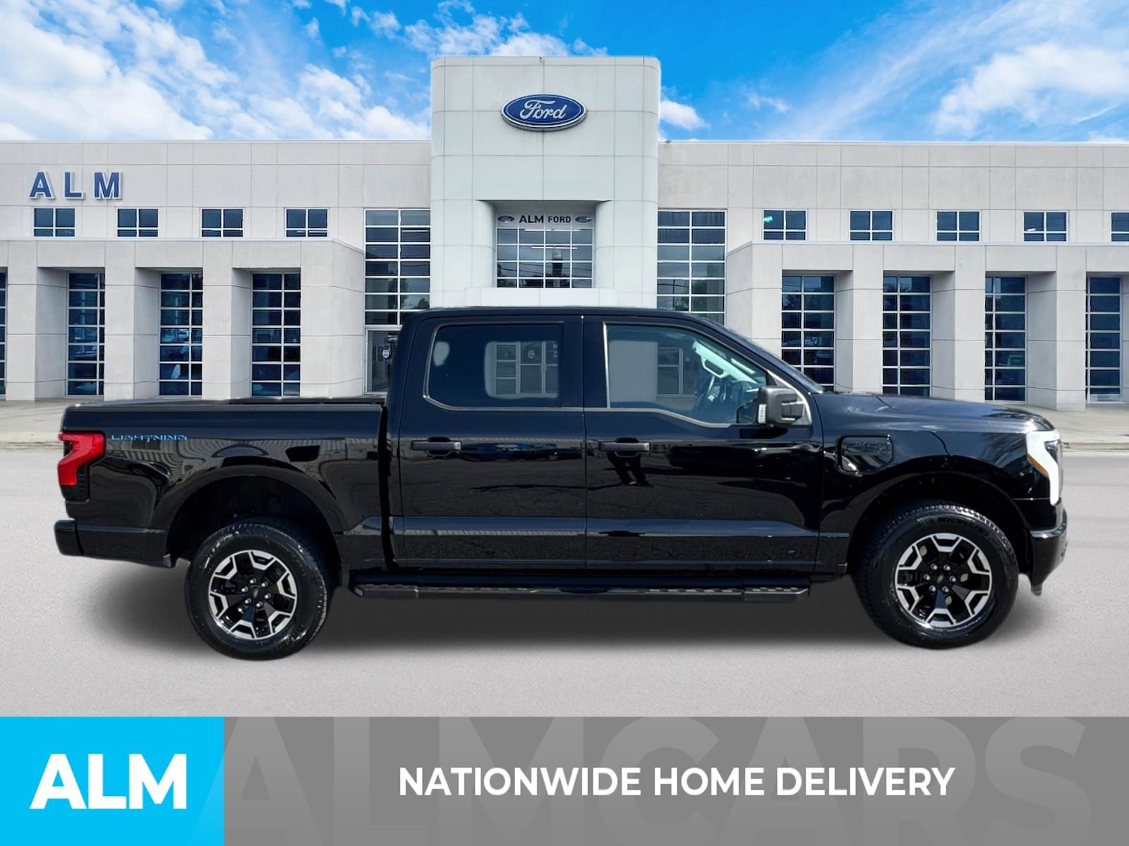 Certified 2023 Ford F150 Lightning XLT image 4