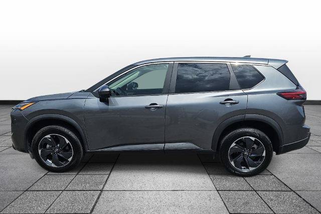 Used 2024 Nissan Rogue SV AWD/4WD image 8