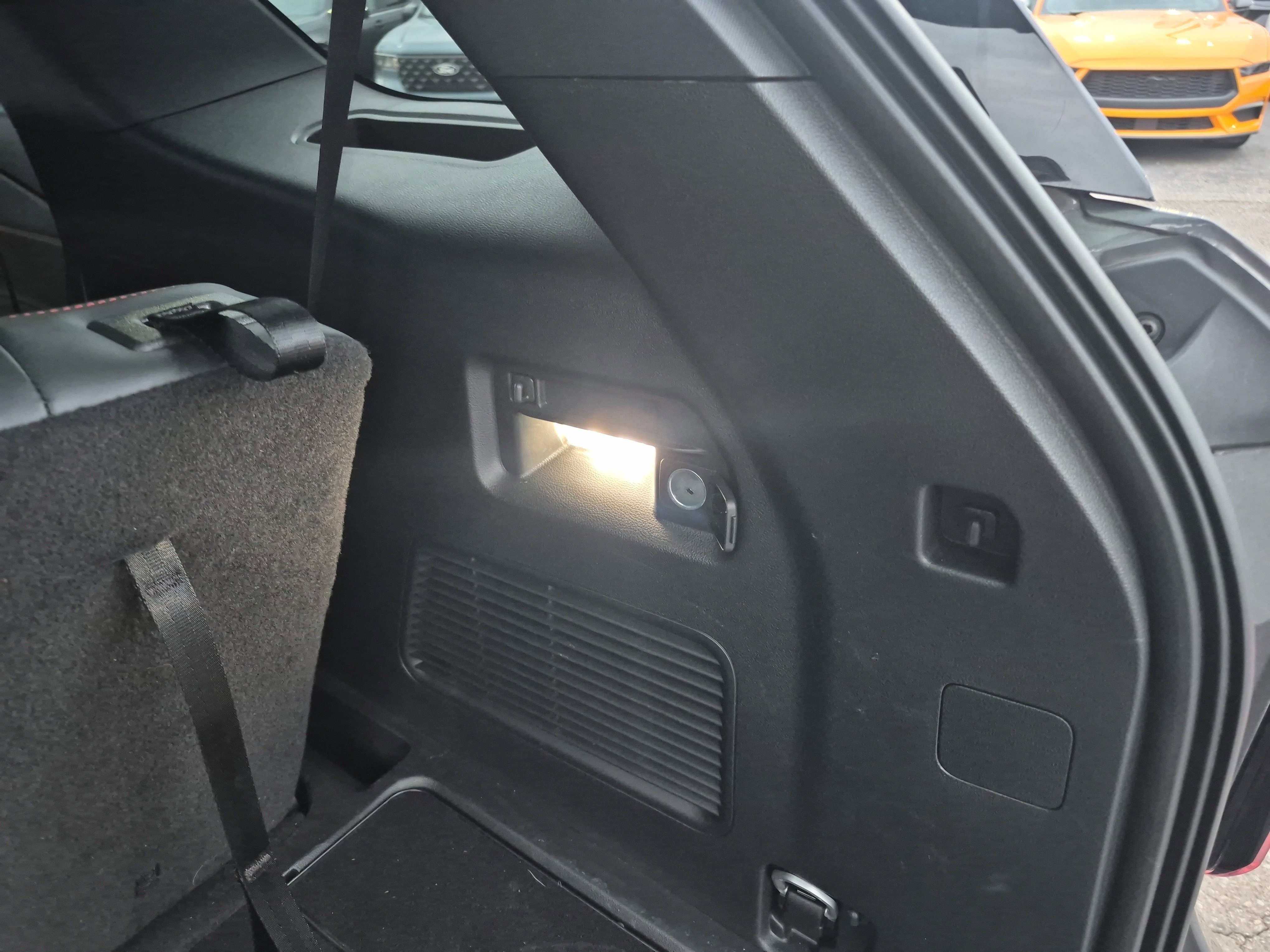 Certified 2025 Ford Explorer ST-Line image 19