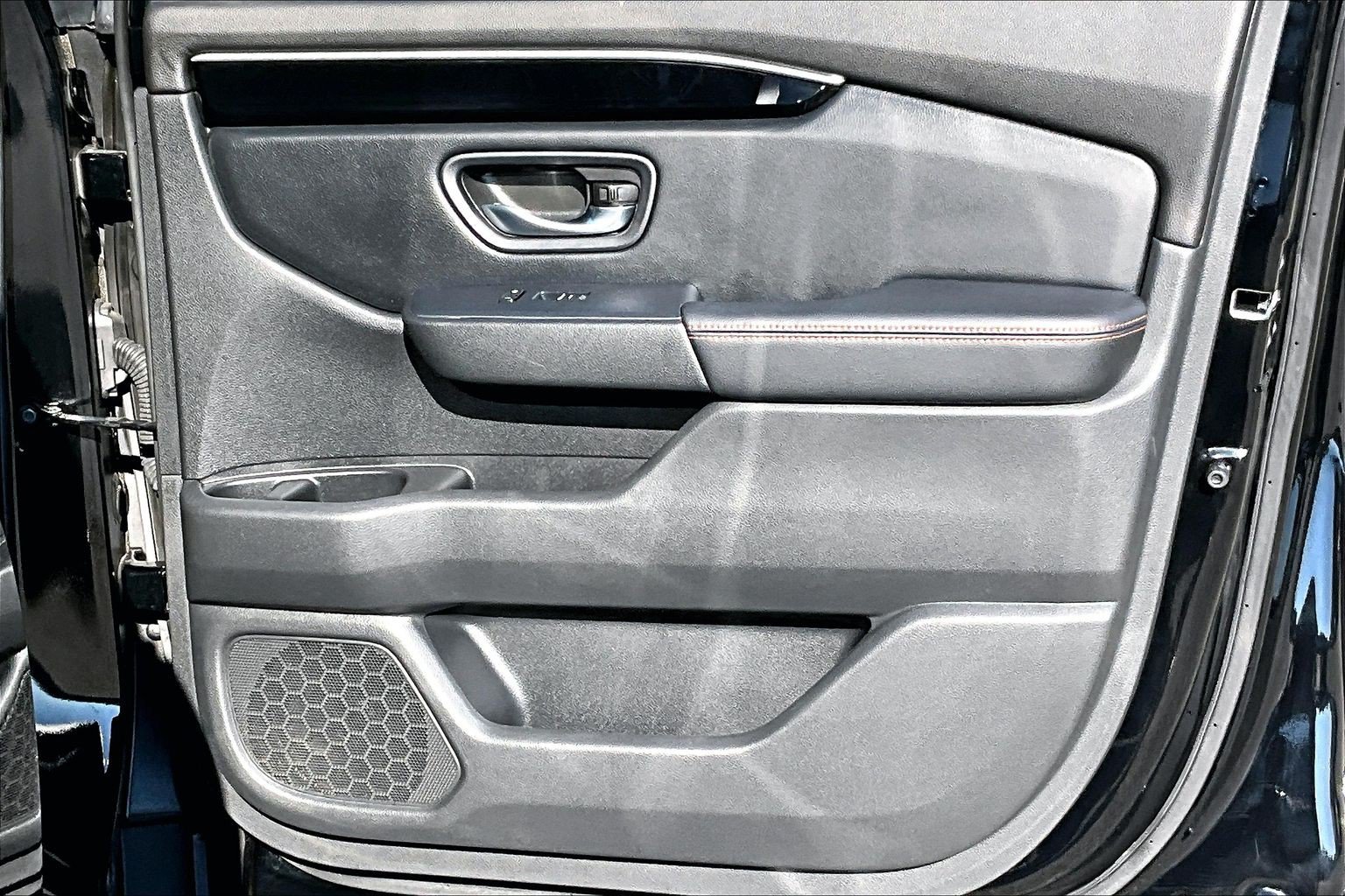 Used 2023 Honda Pilot TrailSport image 19