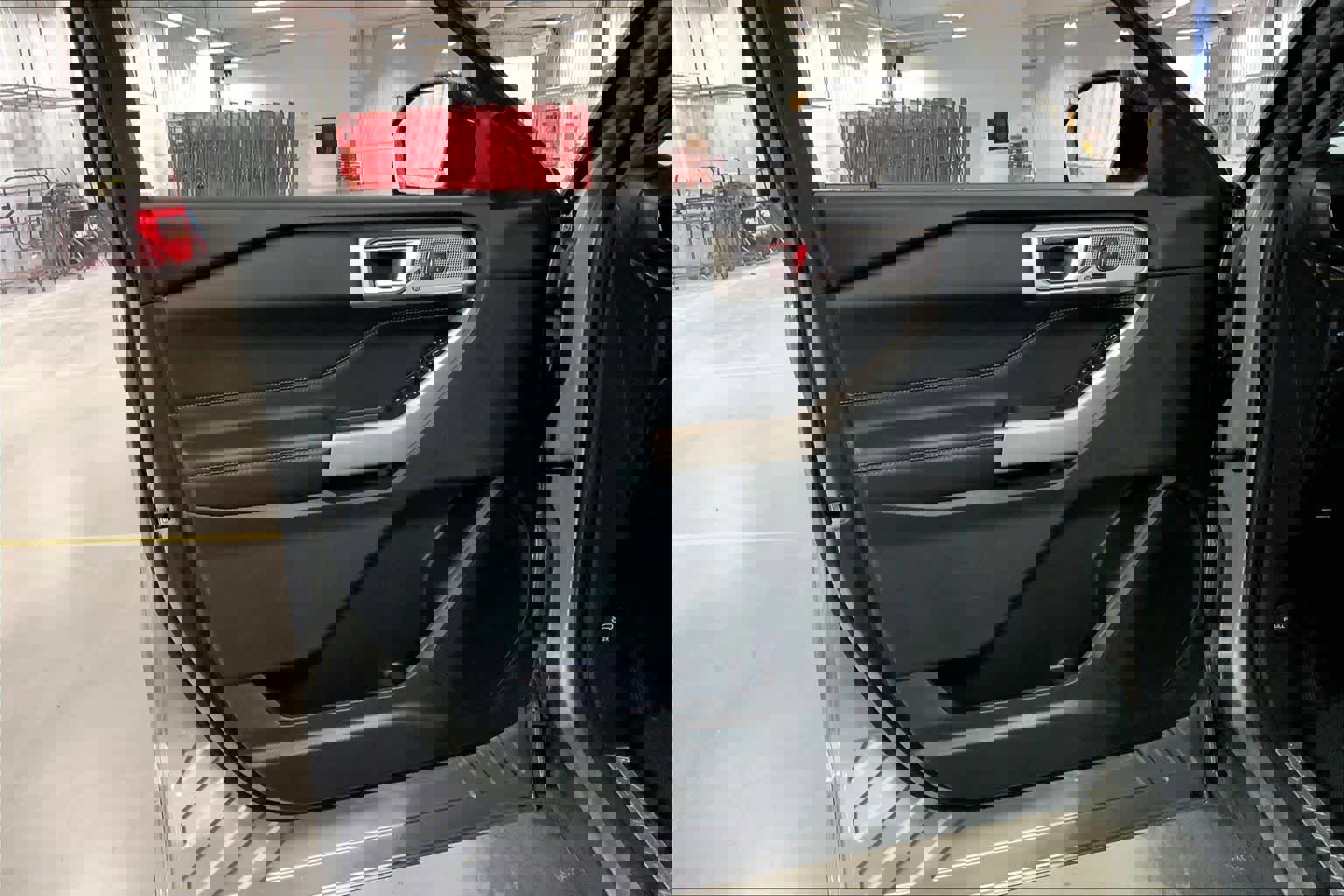 Certified 2022 Ford Explorer Limited w/ Equipment Group 301A image 20