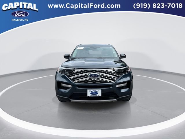 Certified 2022 Ford Explorer Platinum w/ Equipment Group 601A AWD/4WD image 3