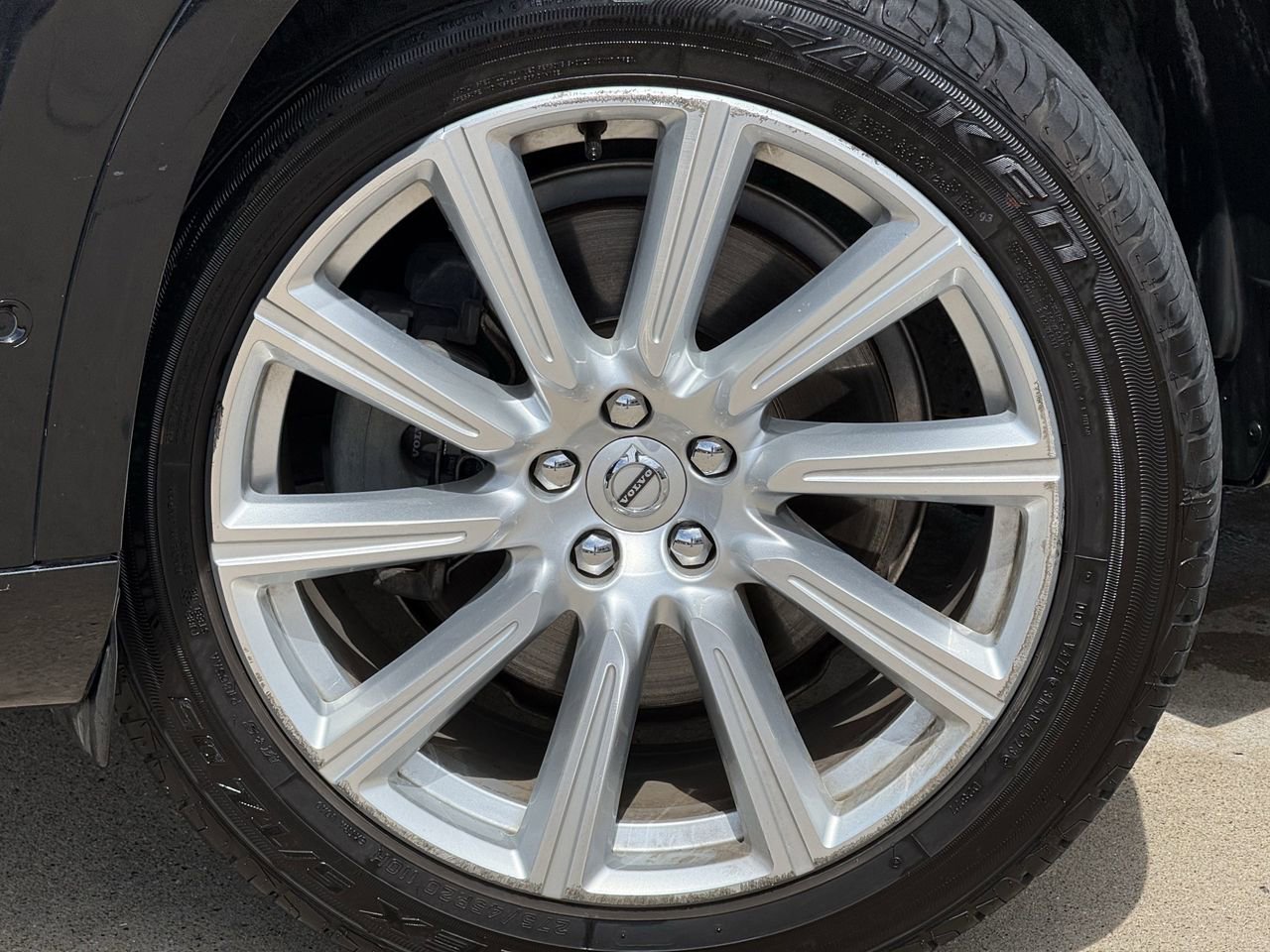 Used 2018 Volvo XC90 T6 Momentum w/ Convenience Package AWD/4WD image 9
