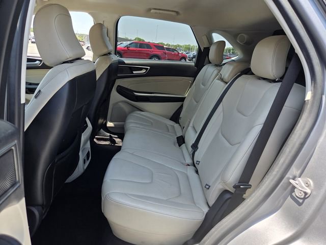Certified 2022 Ford Edge Titanium AWD/4WD image 10