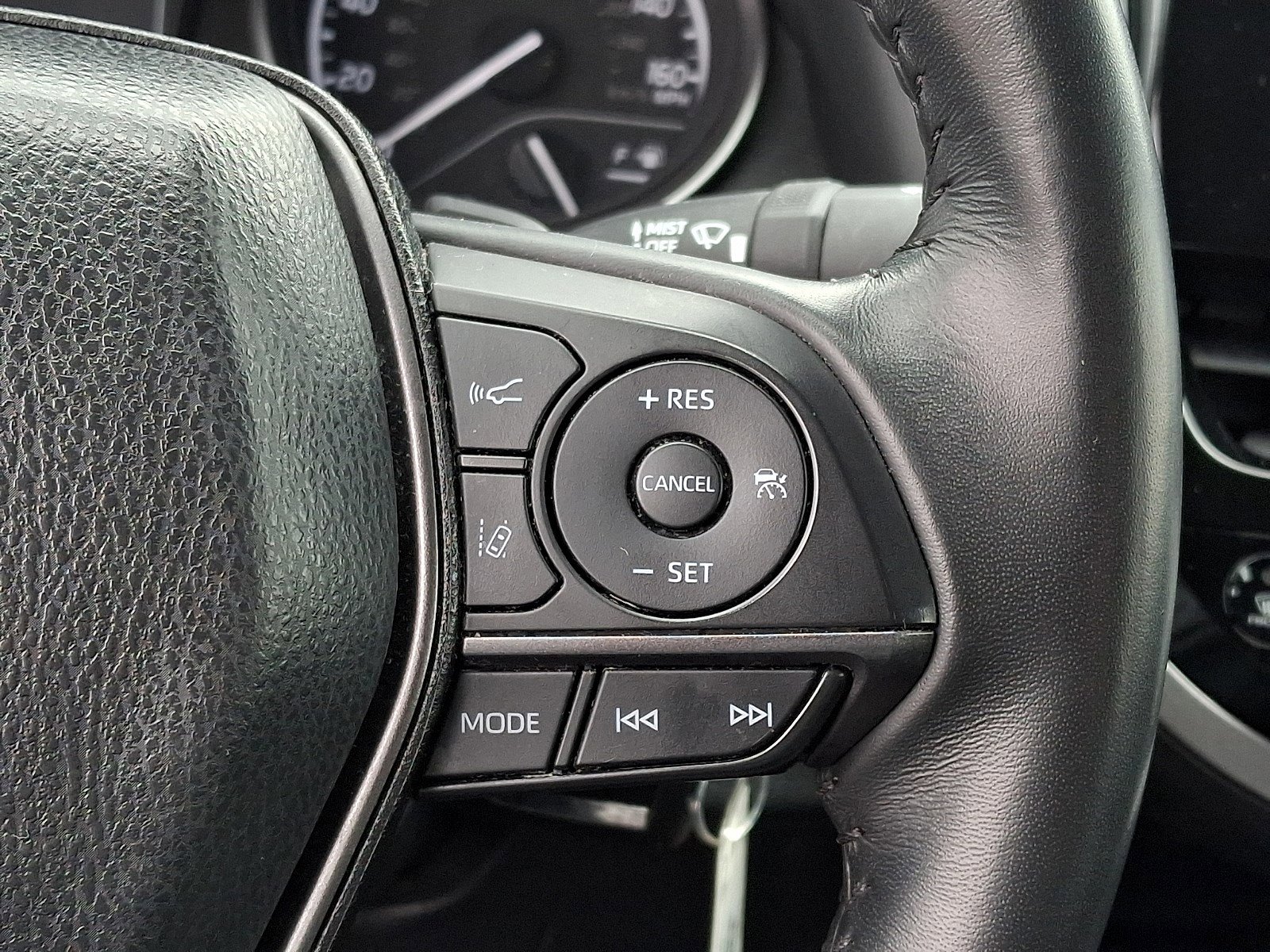 Used 2024 Toyota Camry SE image 20