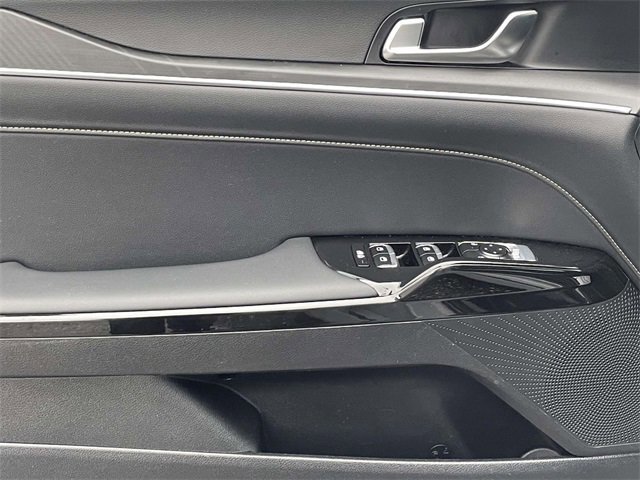 Used 2025 Kia K5 GT-Line image 13