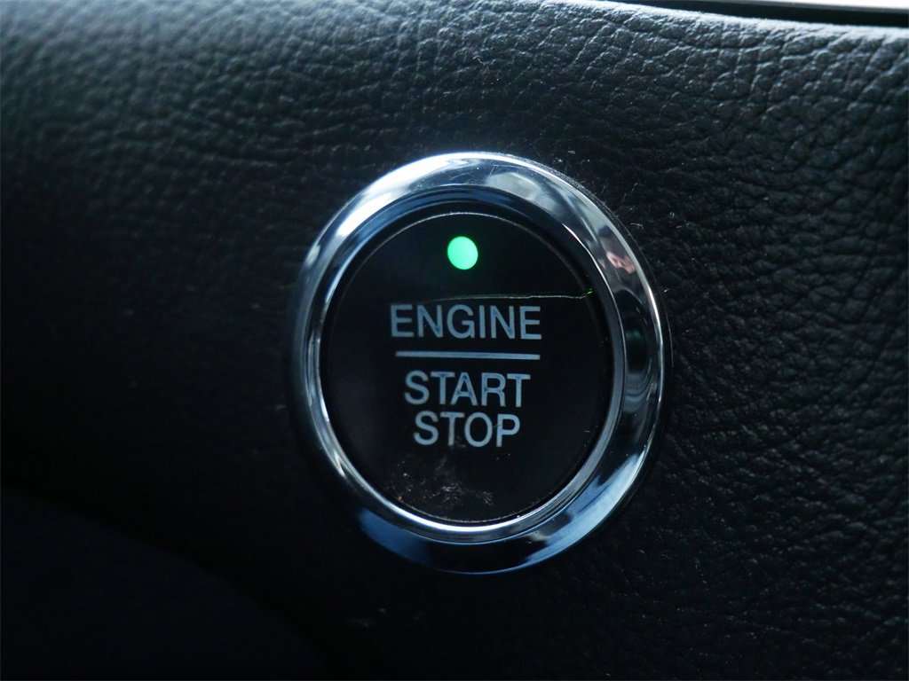 Certified 2017 Ford Edge SEL w/ Equipment Group 201A image 21