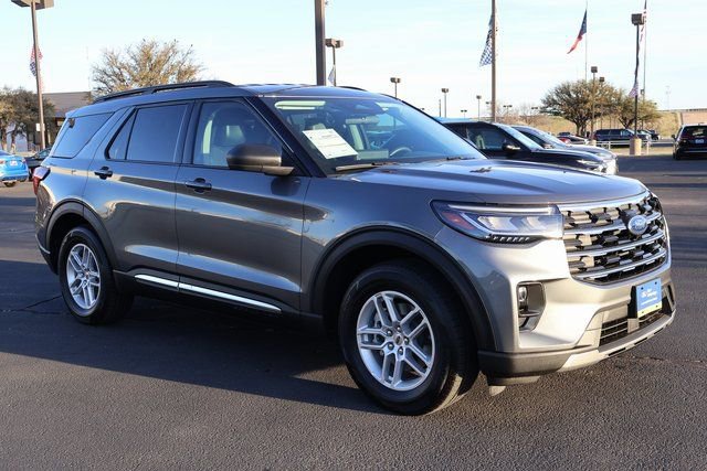 Certified 2025 Ford Explorer Active w/ Active Comfort Package image 10