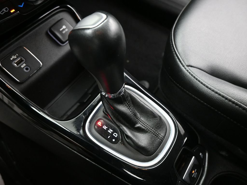 Used 2020 Jeep Compass Latitude image 41