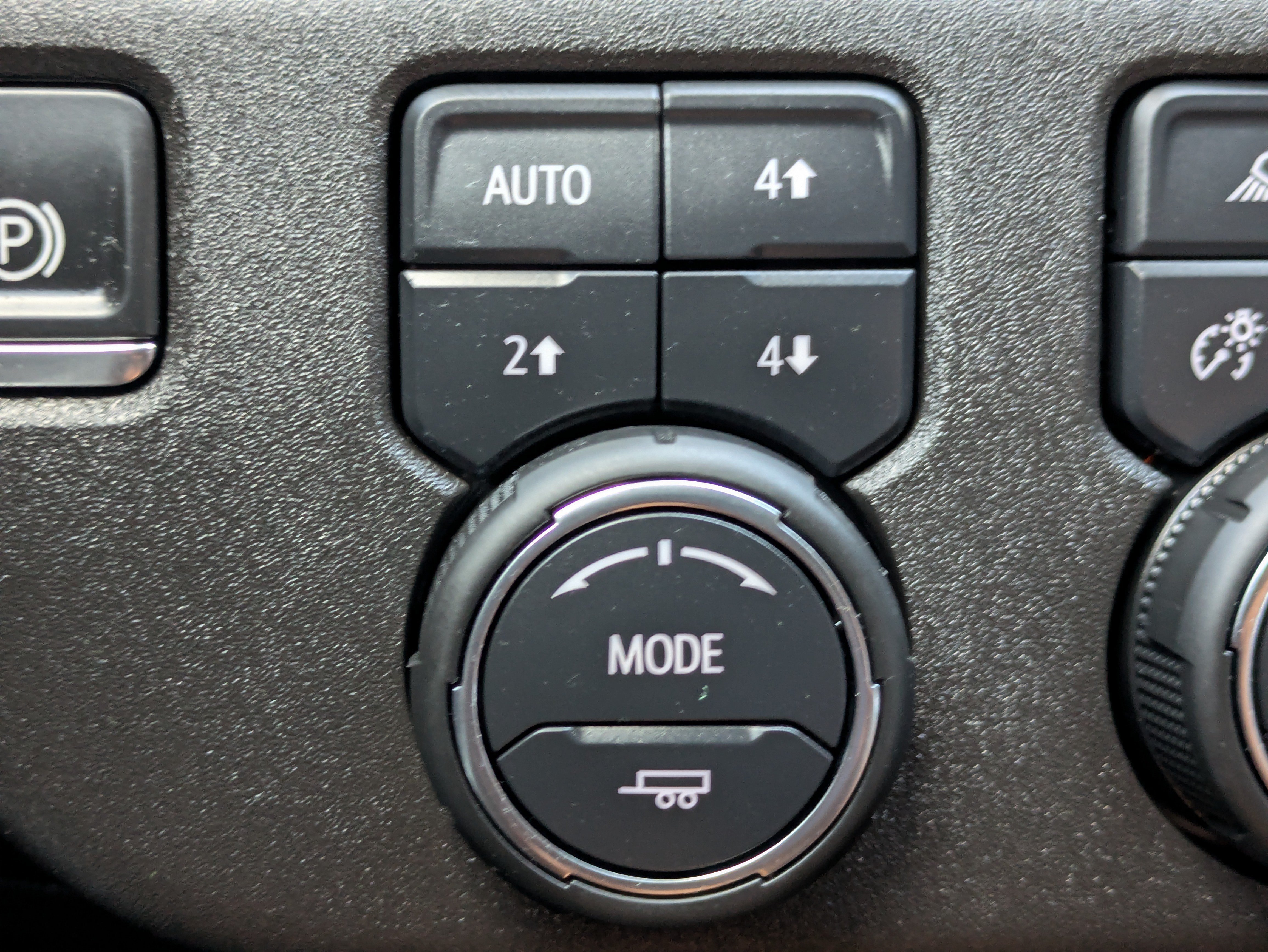 Used 2025 Chevrolet Silverado 2500 LTZ w/ Trail Boss Package AWD/4WD image 34