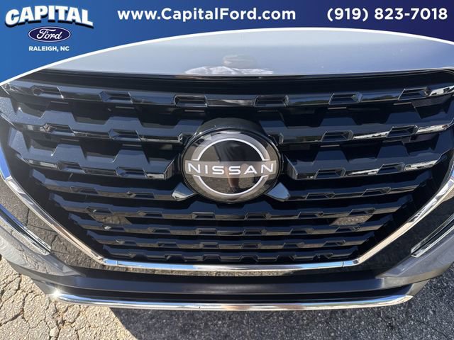 Used 2022 Nissan Kicks SV image 10