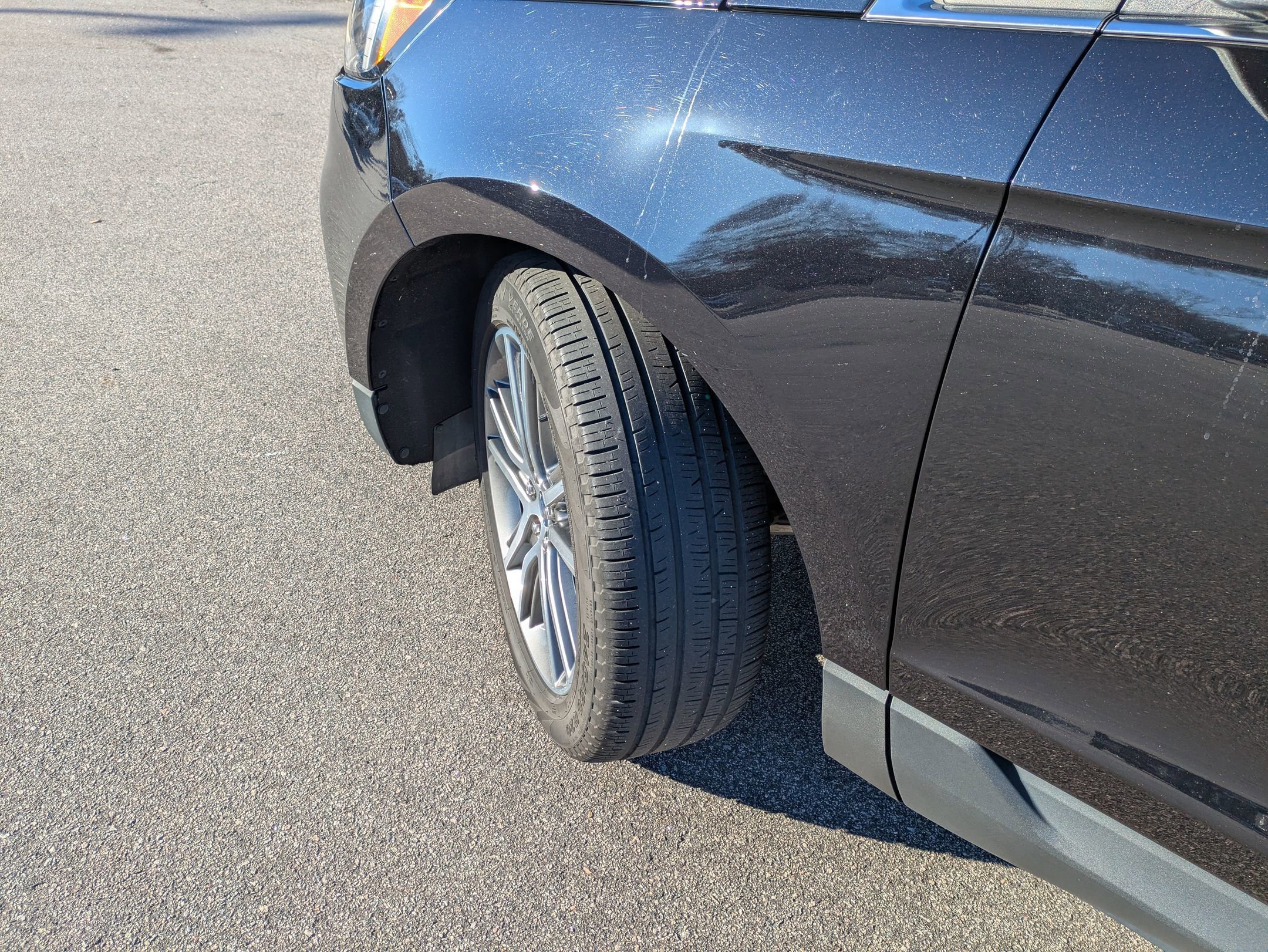 Certified 2022 Ford Edge Titanium w/ Class II Trailer Tow Package image 42