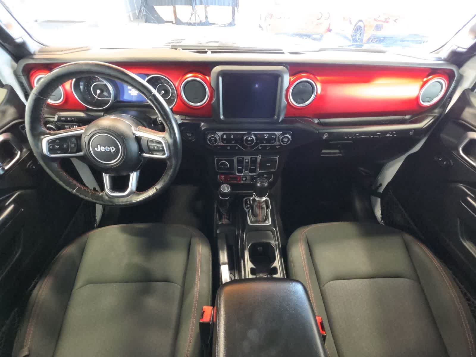 Used 2018 Jeep Wrangler Unlimited Rubicon w/ Dual Top Group AWD/4WD image 29