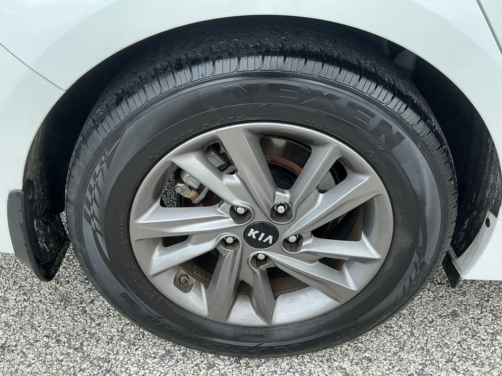 Used 2020 Kia Optima LX FWD image 14