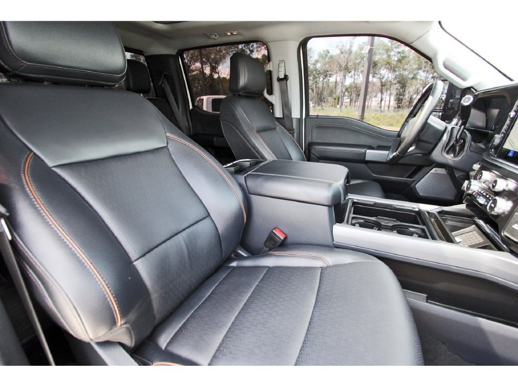 Certified 2026 Ford F250 Lariat w/ Tremor Off-Road Package AWD/4WD image 36