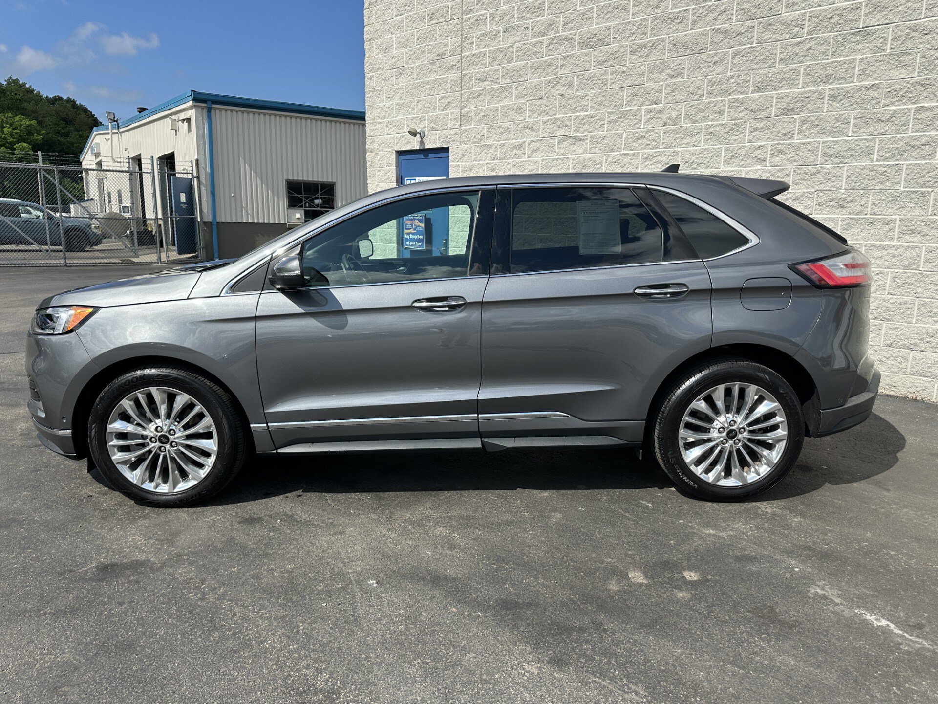 Certified 2024 Ford Edge Titanium w/ Titanium Elite Package AWD/4WD image 4