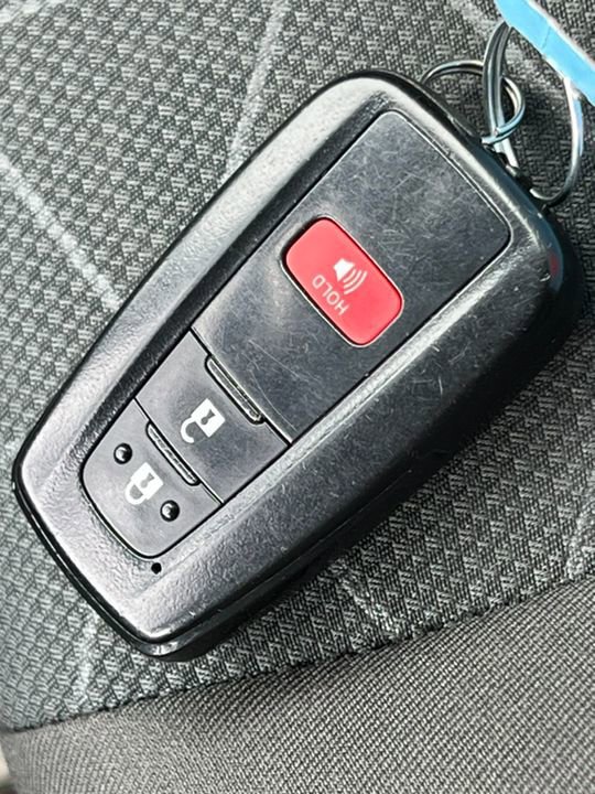 Used 2024 Toyota RAV4 XLE image 33