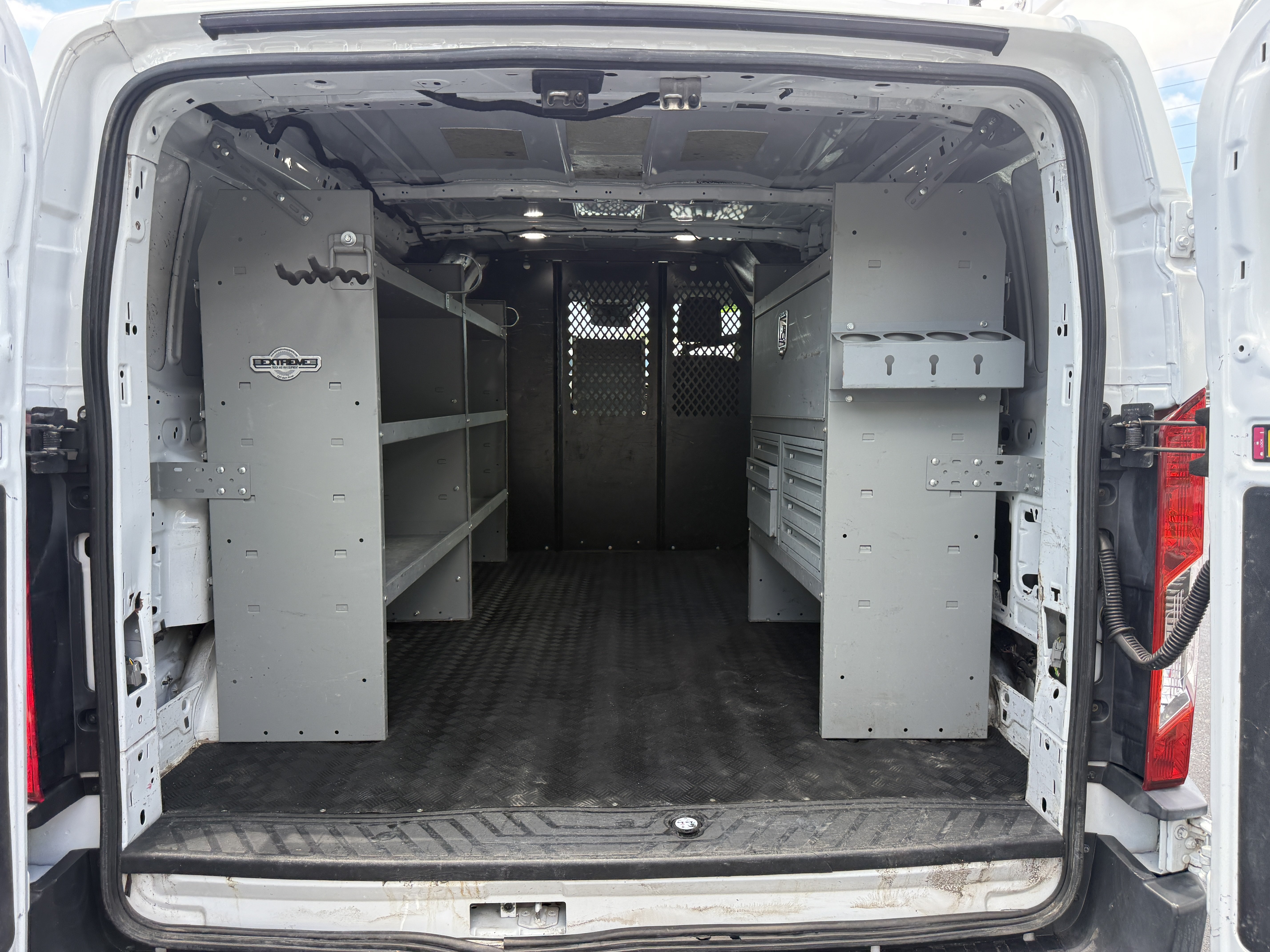 Certified 2021 Ford Transit 250 Low Roof w/ Exterior Upgrade Package RWD image 9