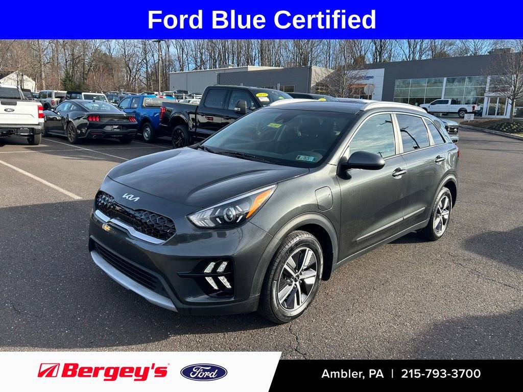Used 2022 Kia Niro LXS image 1