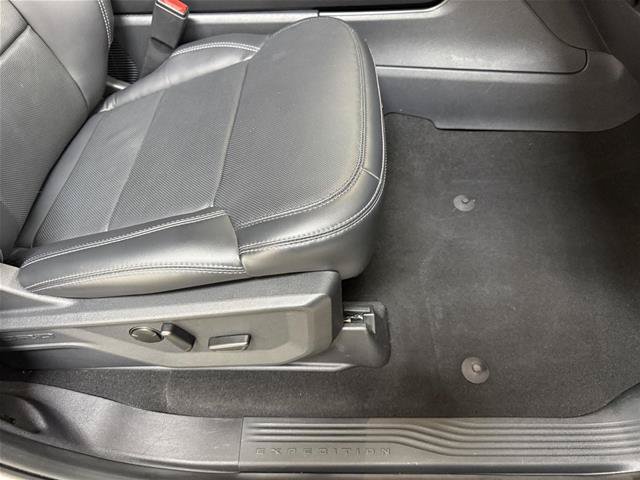 Certified 2025 Ford Expedition Max Platinum AWD/4WD image 36