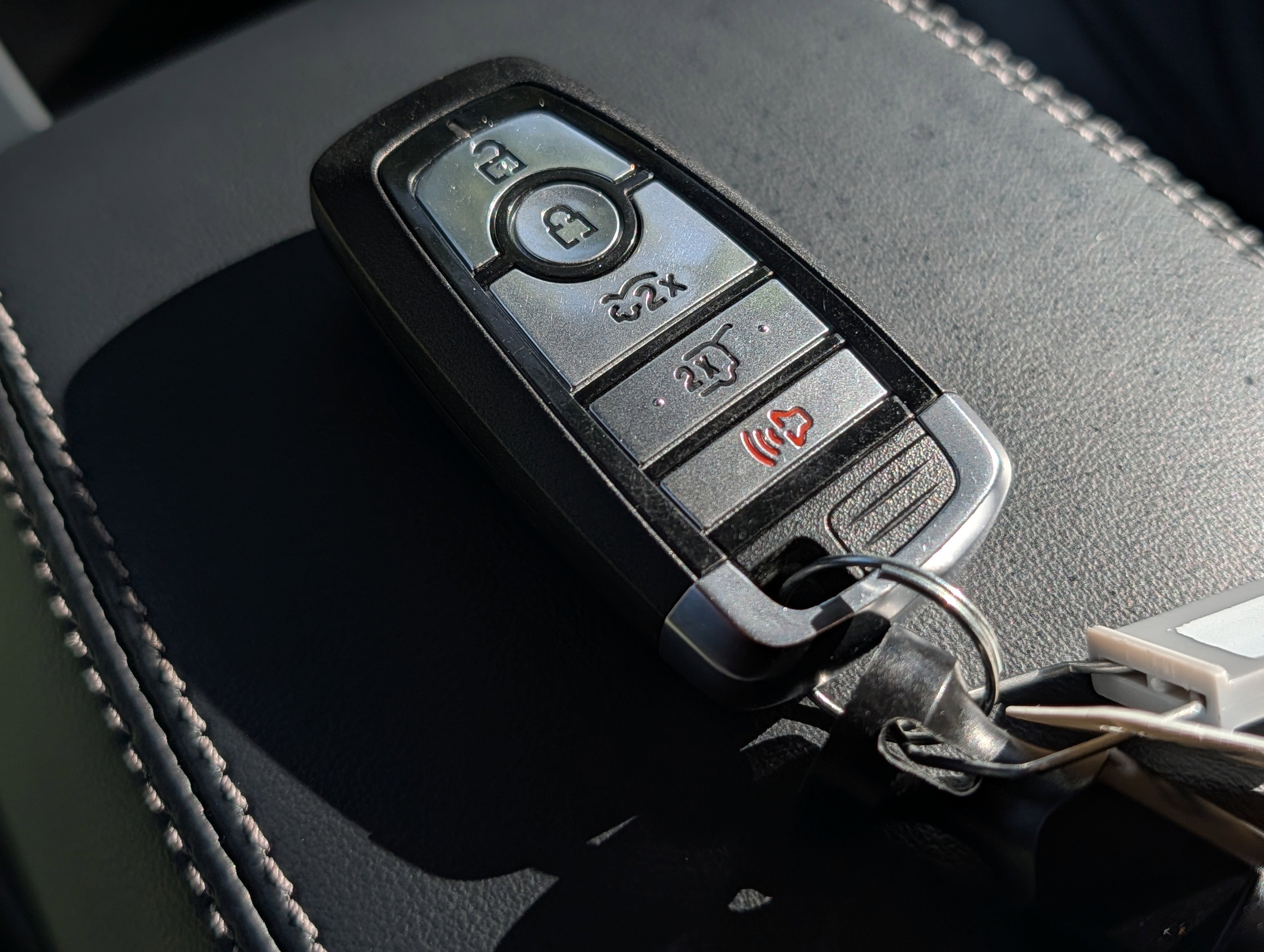 Certified 2025 Ford Mustang Mach-E Select RWD image 32