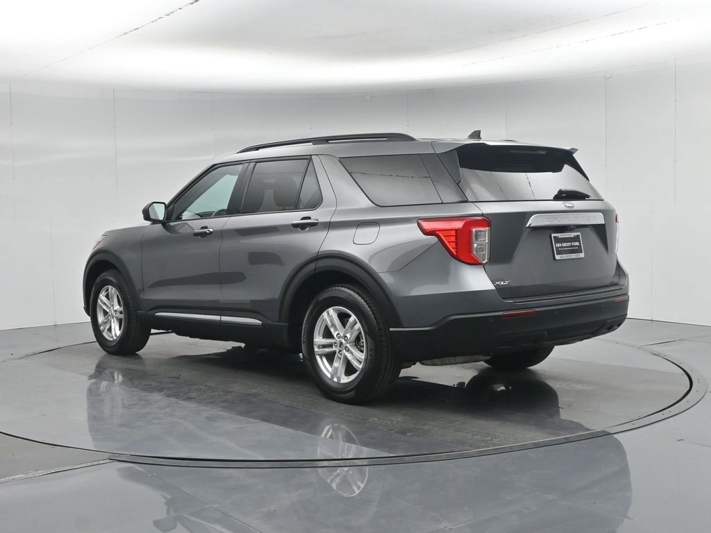 Certified 2023 Ford Explorer XLT RWD image 7