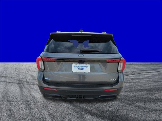 Certified 2025 Ford Explorer ST-Line w/ ST-Line Street Pack image 5