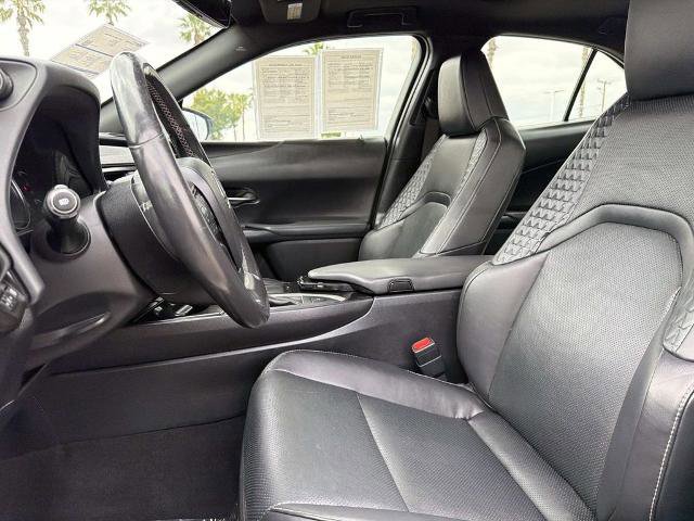 Used 2019 Lexus UX 200 w/ Premium Package FWD image 18