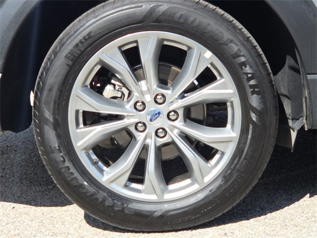 Certified 2023 Ford Explorer Limited image 9