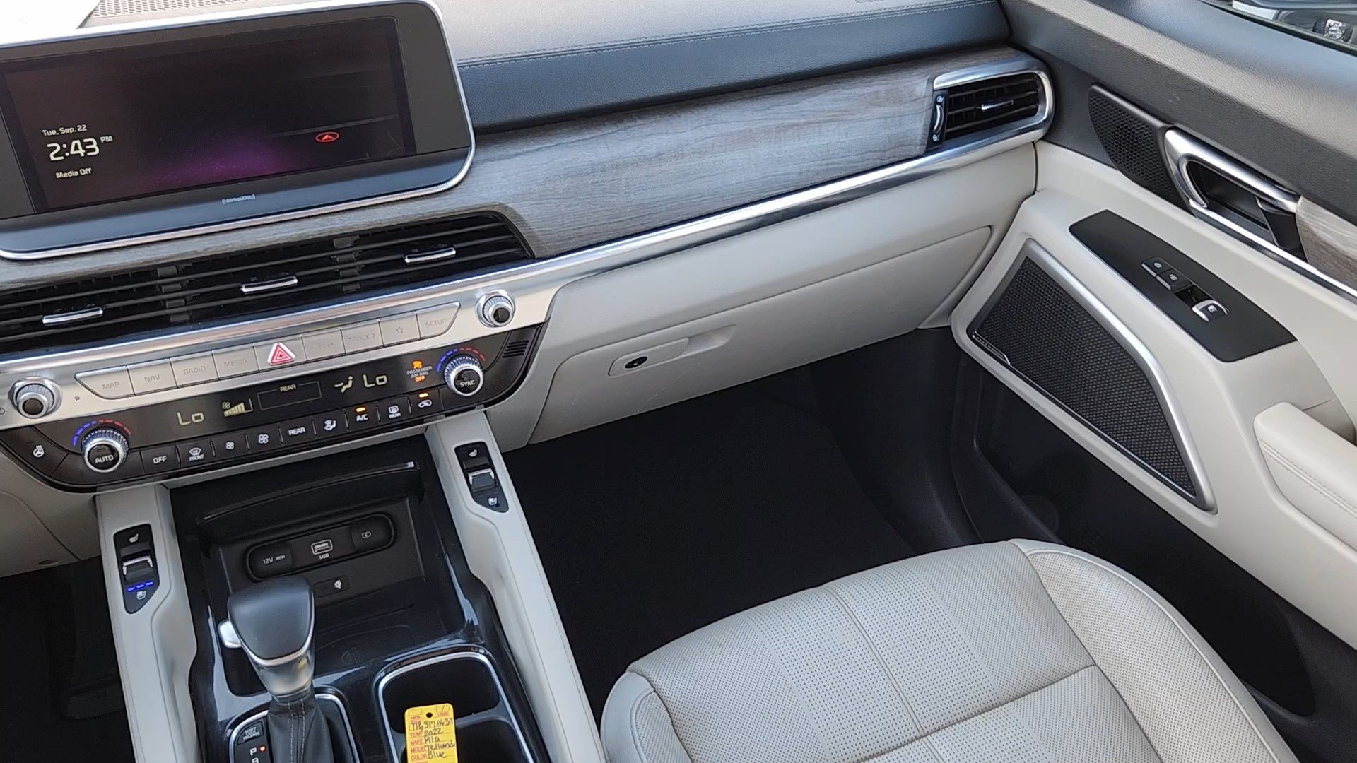 Used 2022 Kia Telluride EX AWD/4WD image 6