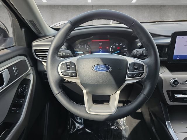 Certified 2023 Ford Explorer XLT w/ Equipment Group 202A image 21