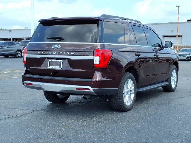 Certified 2024 Ford Expedition XLT AWD/4WD image 7