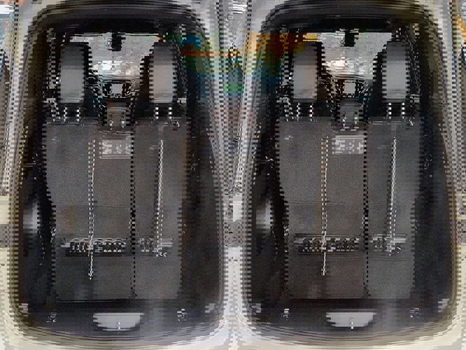 Used 2020 Chrysler Pacifica Touring-L Plus w/ Advanced Safetytec Group image 35