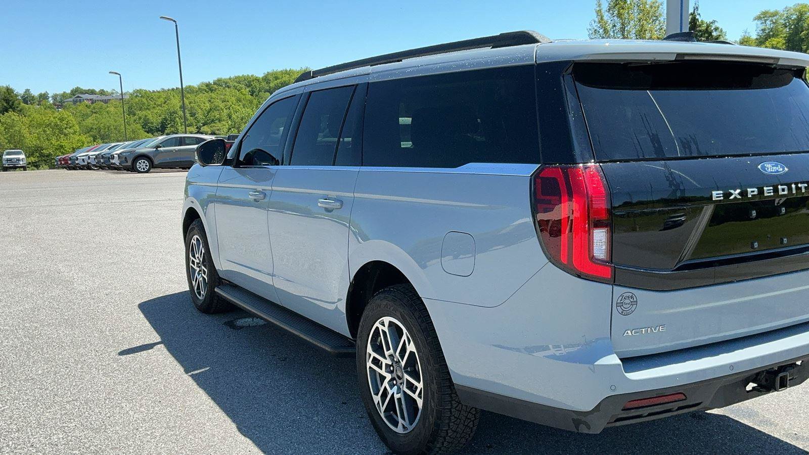 Certified 2026 Ford Expedition Max Active AWD/4WD image 10