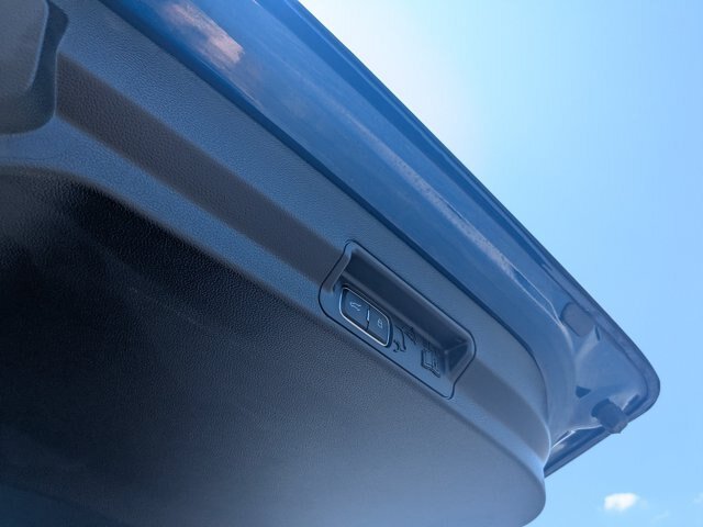Certified 2022 Ford Explorer XLT w/ Equipment Group 202A RWD image 10