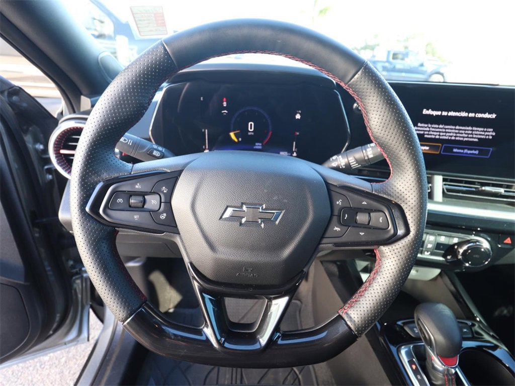 Used 2025 Chevrolet Trax RS w/ Driver Confidence Package image 15