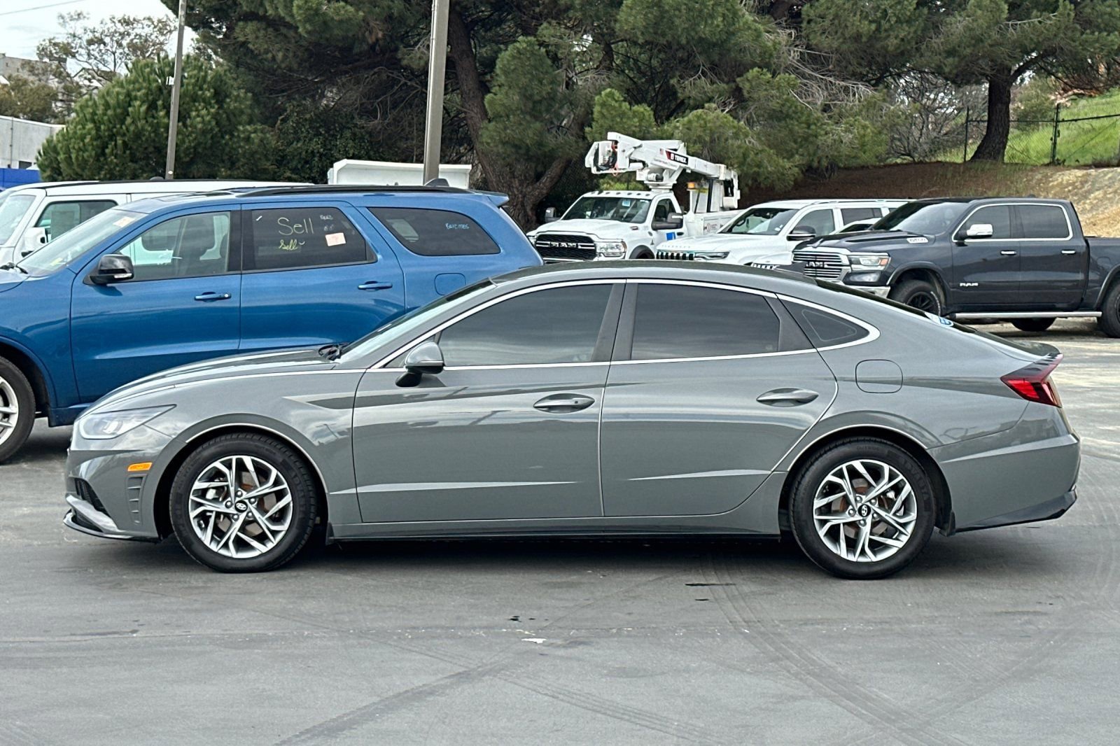 Used 2021 Hyundai Sonata SEL w/ Cargo Package image 2