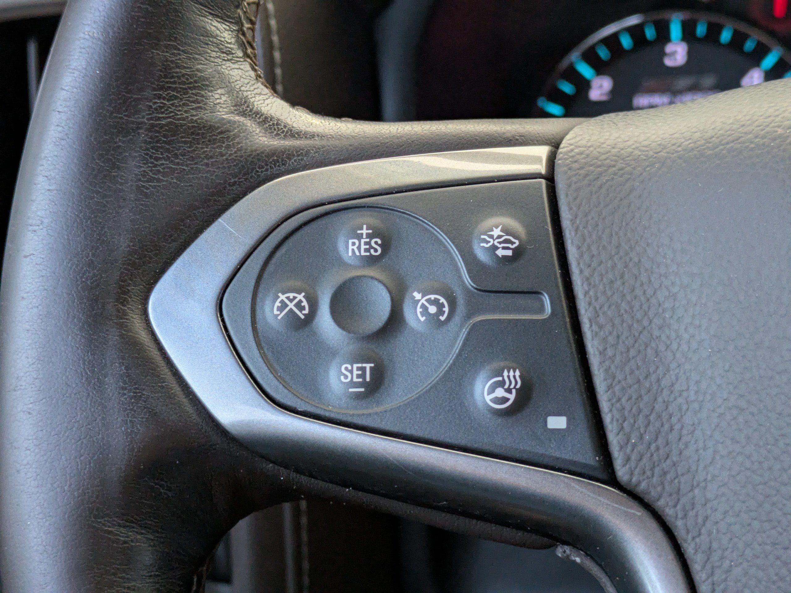 Used 2018 Chevrolet Silverado 1500 LTZ Z71 w/ LTZ Plus Package AWD/4WD image 26