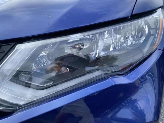 Used 2019 Nissan Rogue S FWD image 12
